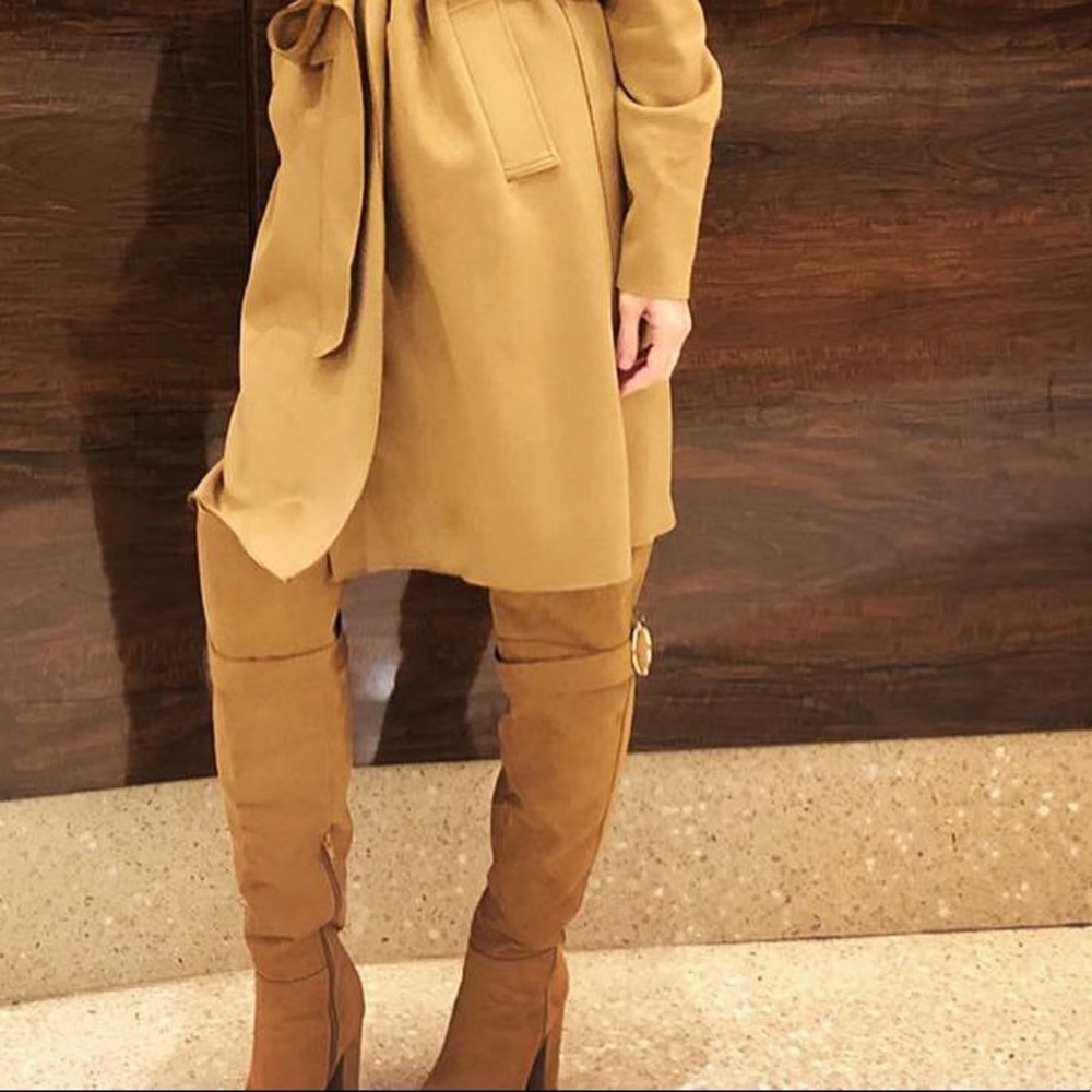 Boots - Picture 4 of 4